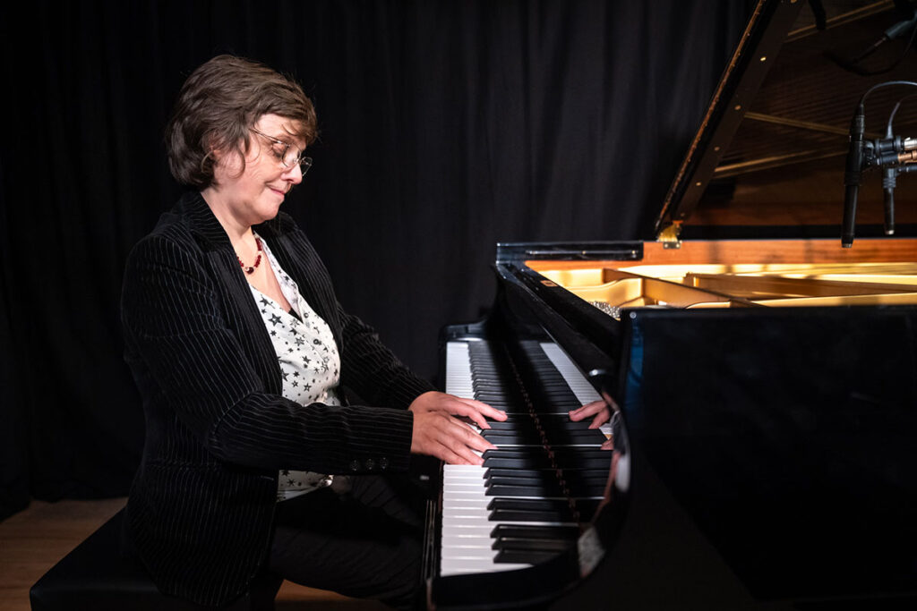 2024-10 Aufnahme 8. Solopiano-CD 02 Aufnahme der 8. Solopiano-CD im Oktober 2024 im Greve Studio Berlin. Foto: David Beecroft